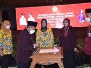 Lantik Pengurus PPNI, Bupati Pekalongan Minta Perawat Berikan Pelayanan Terbaik