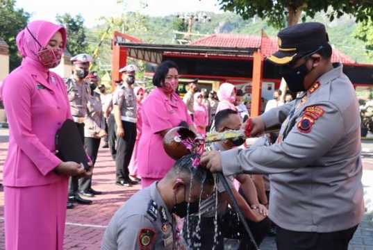 Satu Perwira dan 52 Bintara Polres Wonogiri Naik Pangkat, 21 Anggota Breprestasi