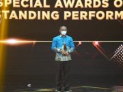 Bupati Kebumen Raih Penghargaan iNews Maker Awards 2022