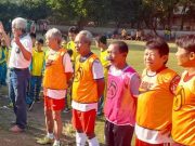 Hari Anak Nasional di Solo, Enam Legenda Persis ‘Dikeroyok’ 110 Anak SD