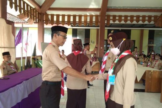 Cetak Pembina Pramuka Handal, 112 Mahasiswa PGSD FKIP UNS Ikuti KMD