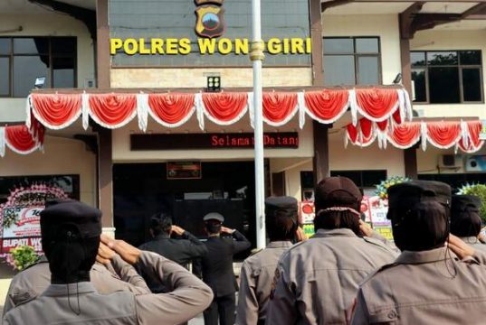 Polres Wonogiri dan Pacitan Mengikuti Upacara HUT Ke-76 Bhayangkara Secara Daring