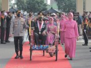 21 Anggota Polres Klaten Memasuki Masa Purnabakti, Naik Becak Diiring Kapolres