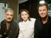 Bikin Iri, Iqbaal Ramadhan Asyik Ngobrol dengan Chris Hemsworth dan Taika Waititi Aktor Iqbaal Ramadhan berpose dengan pemain dan sutradara "Thor: Love and Thunder", Chris Hemsworth dan Taika Waititi. Foto: Instagram @iqbaal.e.