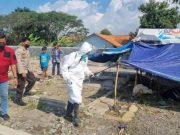 Polres Tegal Kota Semprot Disinfektan di Pasar Hewan