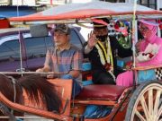 Purna Tugas, 14 Anggota Polres Wonosobo Dilepas Kapolres Naik Dokar