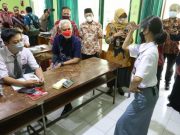 Sempat Grogi, Dua Siswi Ini Bersyukur Bisa Menari di Hadapan Ganjar
