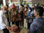 Banjir di Pati, Ganjar: Pengungsi Sudah Tertangani, Tinggal Selesaikan Perbaikan Tanggul