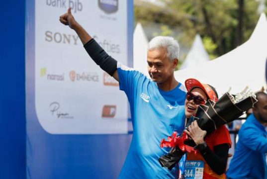 Finish sebagai Debutan, Atikoh Ganjar Pranowo Ukir Rekor Individu Kelas Full Marathon