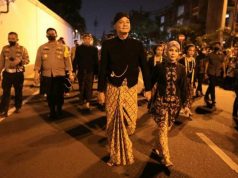Gubernur Ikuti Kirab Pusaka Dalem Mangkunegaran