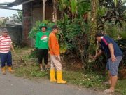Jelang Agustusan, Warga Perum Purnamandala Bumireso Resik-Resik Lingkungan