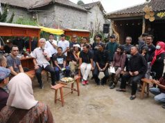 Bareng Radio Komunitas, Ganjar Ngopi di Lereng Merapi