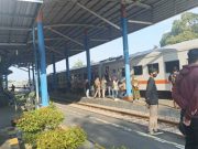 Blok Rem KA Airlangga Terbakar di Stasiun Kradenan, Perjalanan Terlambat 10 Menit