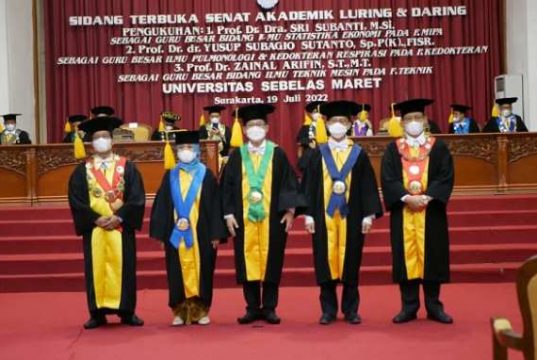 UNS Menambah Tiga Guru Besar
