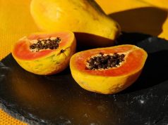 Enam Makanan Yang Dapat Mengecilkan Perut Buncit, Salah Satunya Pepaya