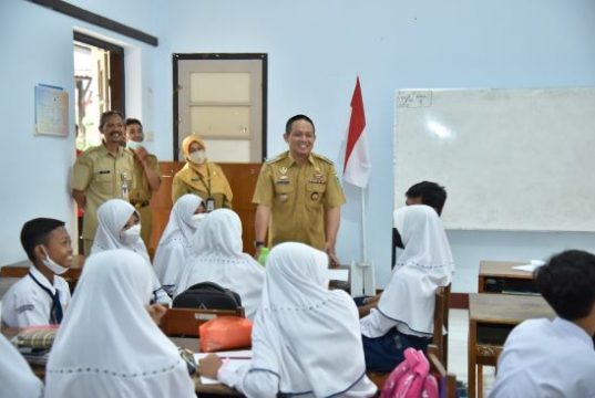 Bupati Siap Buka Boarding School di SMPN 1 Kebumen