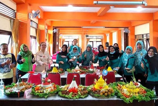 Di Wonogiri, Gayeng Bareng Guru Menggelar Lomba Tumpeng