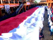 Spektakuler, SMK Negeri 2 Ponorogo Bentangkan Bendera Merah Putih 77 Meter