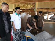Teknik Elektro Unissula Bantu Dirikan Musola Apung di Laut Demak
