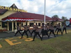 Samapta Polres Kebumen Berlatih Beladiri Tongkat Polri, Ini Kegunaannya