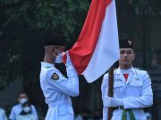 Dikukuhkan Bupati, 64 Anggota Paskibra Kudus Siap Bertugas