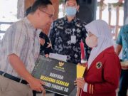 Baznas Kota Magelang Serahkan Beasiswa Kepada 340 Siswa Kurang Mampu