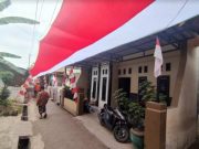 Warga Tegal Bentangkan Bendera Merah Putih Sepanjang 150 Meter