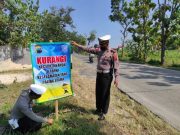 Antisipasi Laka Lantas di Blora, Polantas Pasang Banner Imbauan pada Titik Rawan