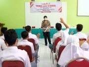 Polwan Jateng Ajak Siswa Bijak Bermedia Sosial