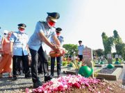 Kanwil Kumham Jateng Gelar Tabur Bunga di TMP Giri Tunggal