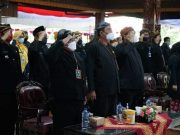 Peringatan 72 Tahun Provinsi Jateng di Blora Diwarnai Busana Adat Samin