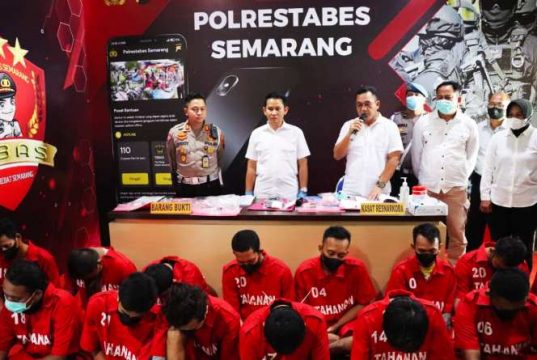 Satresnarkoba Polrestabes Semarang Sita 1 Ons Lebih Narkotika Jenis Sabu dari 16 Tersangka dan 2 Residivis