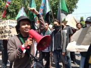 Tolak Kenaikan Harga BBM, Puluhan Massa HMI Geruduk DPRD Kudus