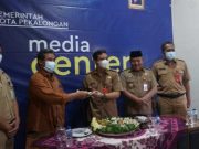 Walikota Pekalongan Resmikan Media Center