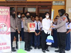 Menyongsong HUT Ke-74, Polwan Blora Lakukan Bakti Religi di Asrama Kristen dan Masjid Tegalgunung