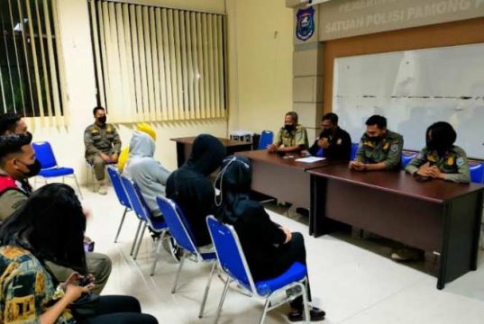 Satpol PP Pemkot Tegal Amankan Tiga Pasang bukan Suami Istri di Kamar Kost