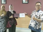 Bupati Brebes Terima Tujuh Uang Baru dari Bank Indonesia Tegal