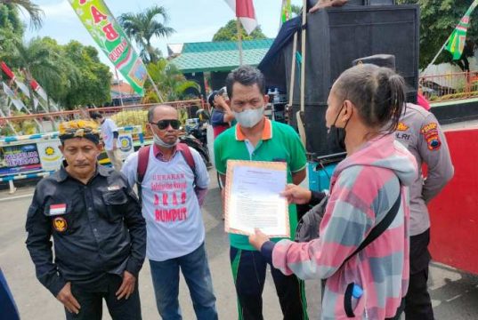 Massa Demo Pendapa Kudus, Tuntut Sekda Mundur dari Jabatannya