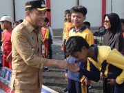 Pj. Bupati Serahkan Bonus Ratusan Juta Rupiah untuk 109 Atlet dan Pelatih Berprestasi