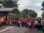 Warga Candi Pawon Gelar Jalan Santai Bersama Indihome