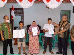 Warga Lansia Tempur Mendapat KTP el Gratis