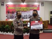 Bhabinkamtibmas Polresta Surakarta Terima Penghargaan dari Polda Jateng, Aktif Respon Masalah Warga Lewat Aplikasi Si Tangkas.