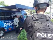 Warga Kota Tegal Antusias Mendapatkan Uang Baru