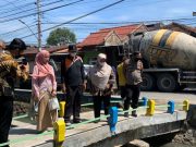 Sungai Aji Penuh Sampah, Istri Bupati Turun Tangan