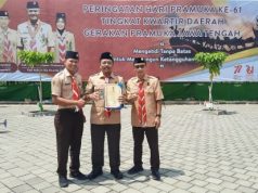 Bupati Kebumen Raih Penghargaan Lencana Darma Bakti dari Kwarnas