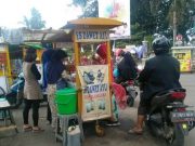 Laris Manis, Pedagang Es Dawet Ayu Ini Raup Omzet Jutaan Rupiah