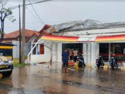 Angin Puting Beliung Rusak Puluhan Rumah di Kabupaten Tegal
