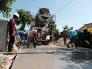Semen Gresik Bangun Jalan Beton Senilai Rp 346 Juta di Desa Tegaldowo Rembang