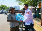 ABUJAPI Jateng Bersama Mahasiswa dan Polda Jateng Bagikan Paket Sembako di Semarang
