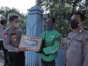 Polres Klaten Bagikan Sembako untuk Masyarakat Kecil Terdampak Penyesuaian harga BBM